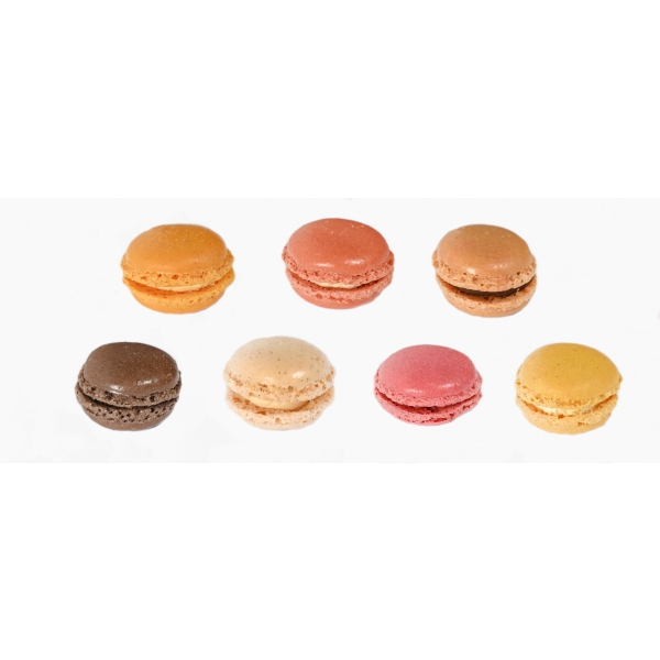 MINI MACARONS MIX (7 &gamma;&epsilon;ύ&sigma;&epsilon;&iota;&sigmaf;: &sigma;&omicron;&kappa;&omicron;&lambda;ά&tau;&alpha;, &beta;&alpha;&nu;ί&lambda;&iota;&alpha;, &kappa;&alpha;&phi;έ&sigmaf;, &lambda;&epsilon;&mu;ό&nu;&iota;, &pi;&omicron;&rho;&tau;&omicron;&kappa;ά&lambda;&iota;, &phi;&rho;&omicron;ύ&tau;&omicron; &tau;&omicron;&upsilon; &pi;ά&theta;&omicron;&upsilon;&sigmaf;, &kappa;ό&kappa;&kappa;&iota;&nu;&omicron; &beta;&alpha;&tau;ό&mu;&omicron;&upsilon;&rho;&omicron;)